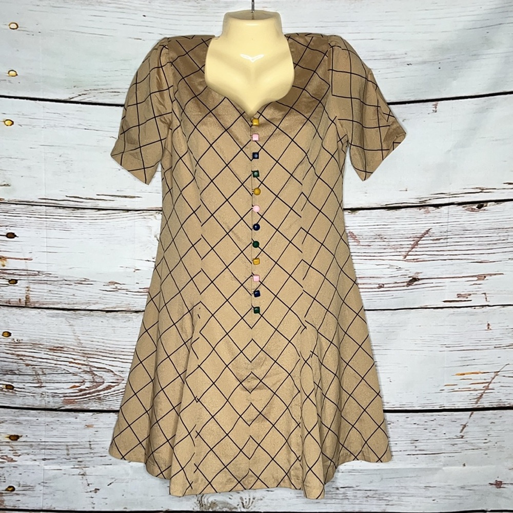 Nishe NWT Sz 8 Tan Plaid - Unique Buttons Sweetheart Neckline Fit & Flare Dress